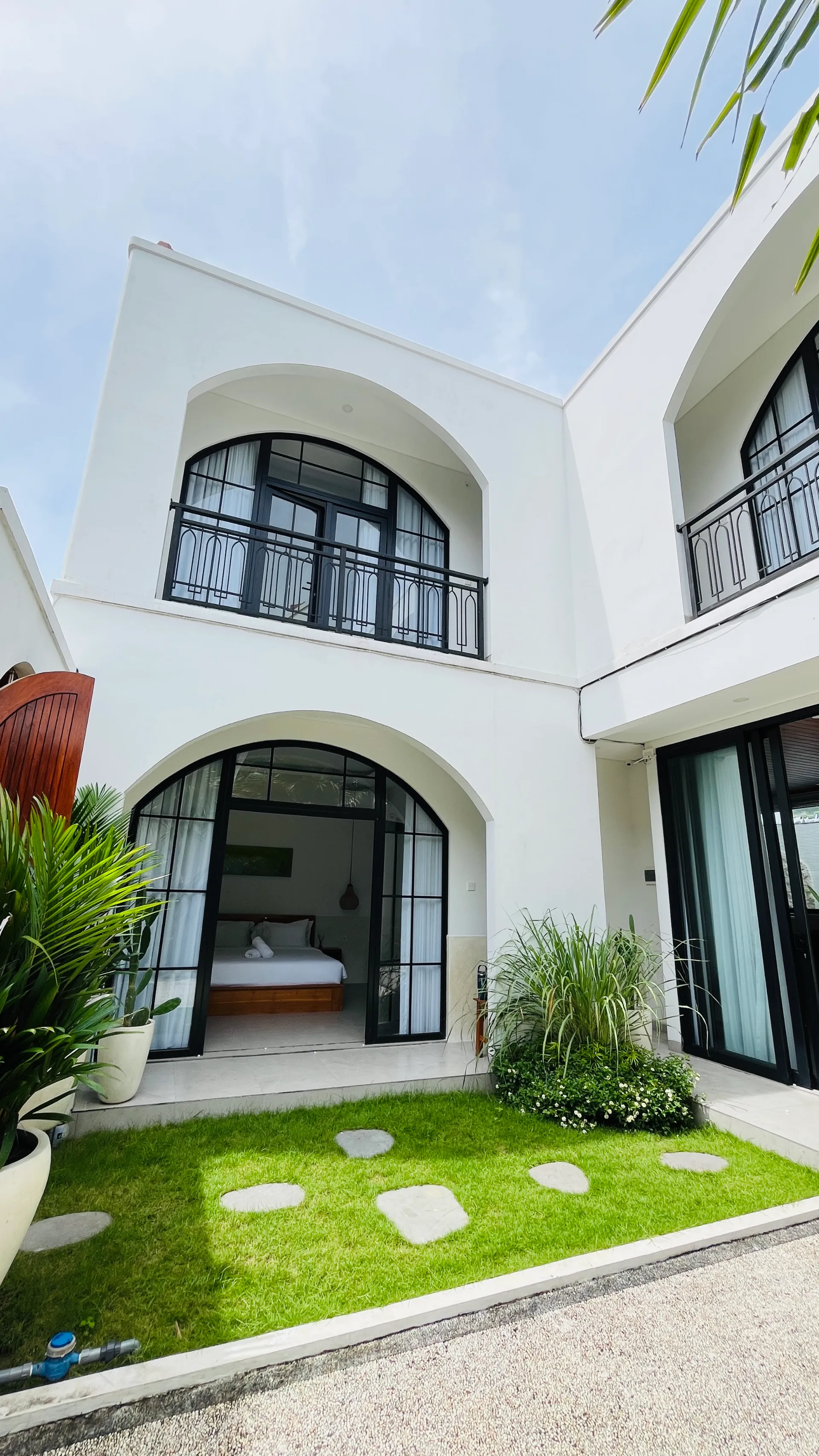 Tropical Modern Villa Near Canggu — image 3