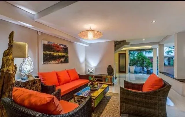 3 BEDROOMS VILLA IN PERERENAN FOR RENT — image 1