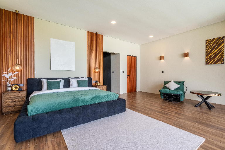High End BIG LUXURY 4BR villa with view and smart home — image 2