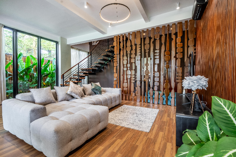 High End BIG LUXURY 4BR villa with view and smart home — image 4