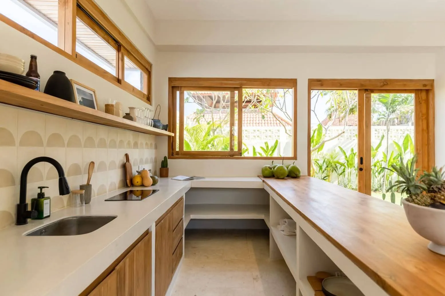 SUN Villa For Rent 3 Bedroom Padang Linjong — image 4