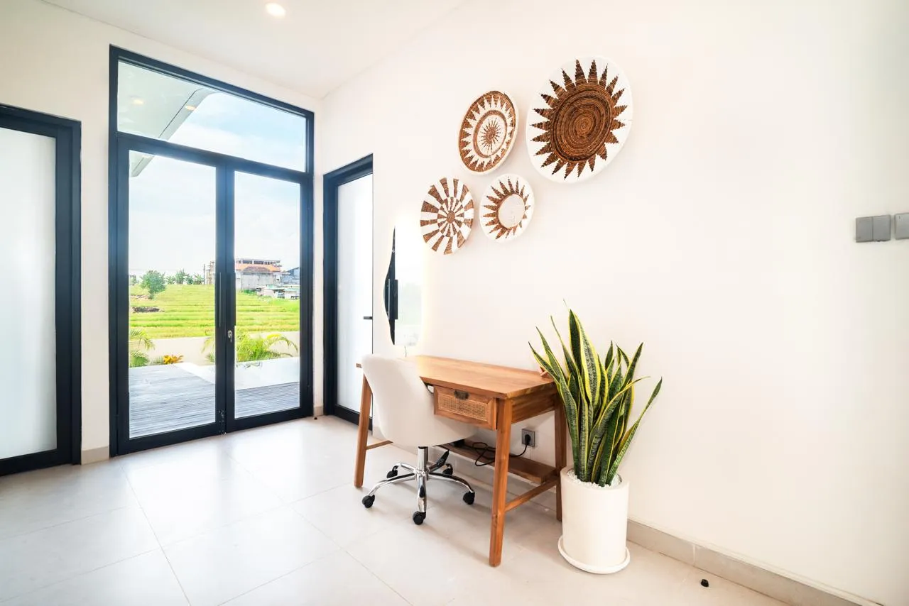 2BR Modern Villa Walking distance to Obsidian Fitness Pererenan — image 1