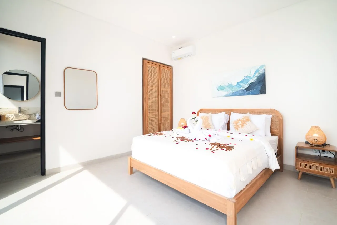 2BR Modern Villa Walking distance to Obsidian Fitness Pererenan — image 4