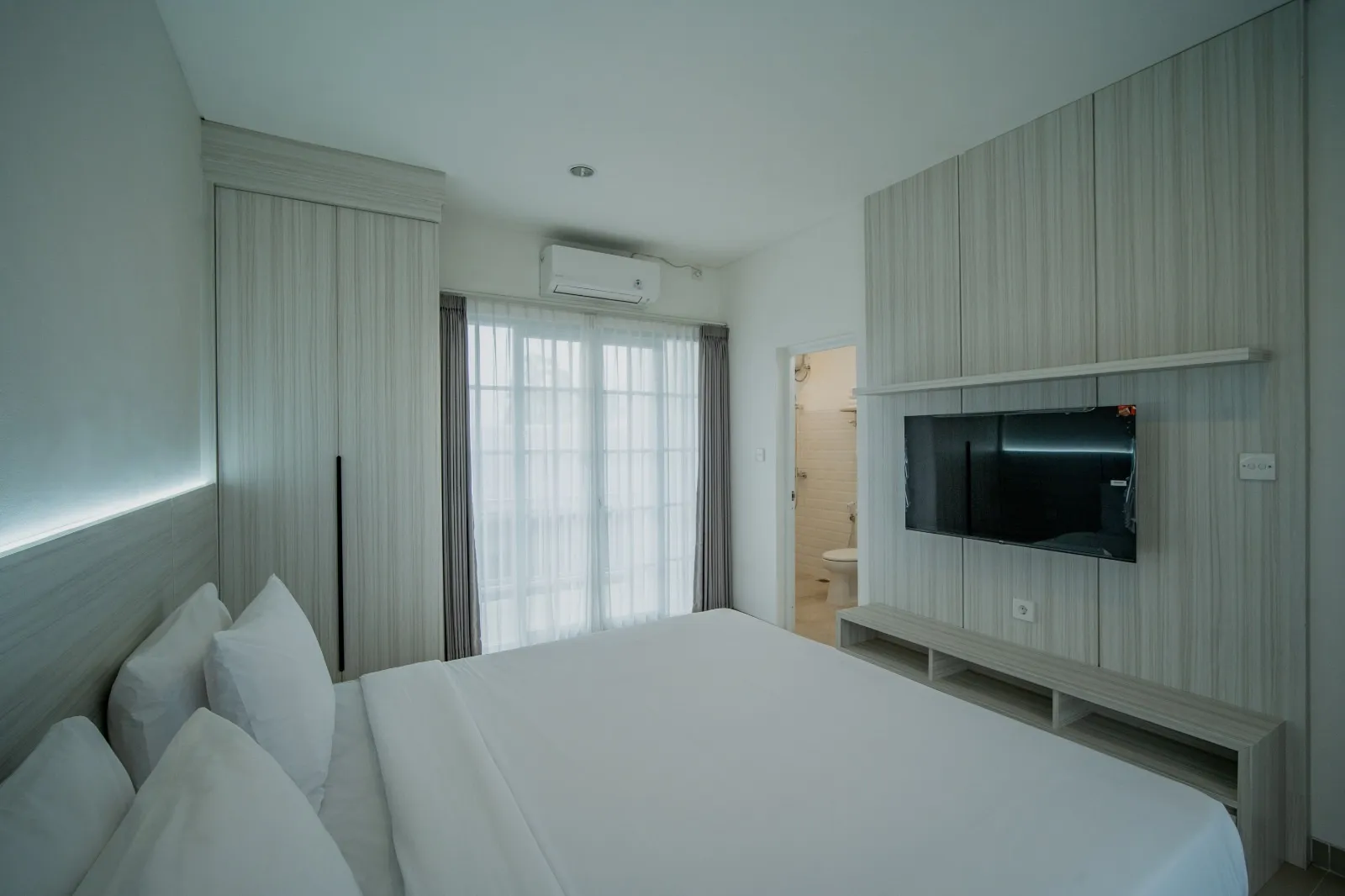 Villa For Rent 2 Bed In Pererenan Badung Bali TN-3825 — image 1