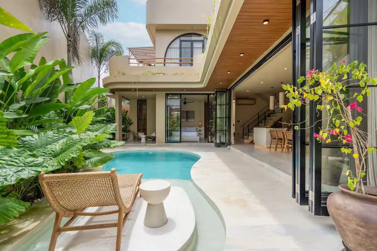 3 BEDROOM MODERN LUXURY VILLA IN PERERENAN - AF567 — image 1