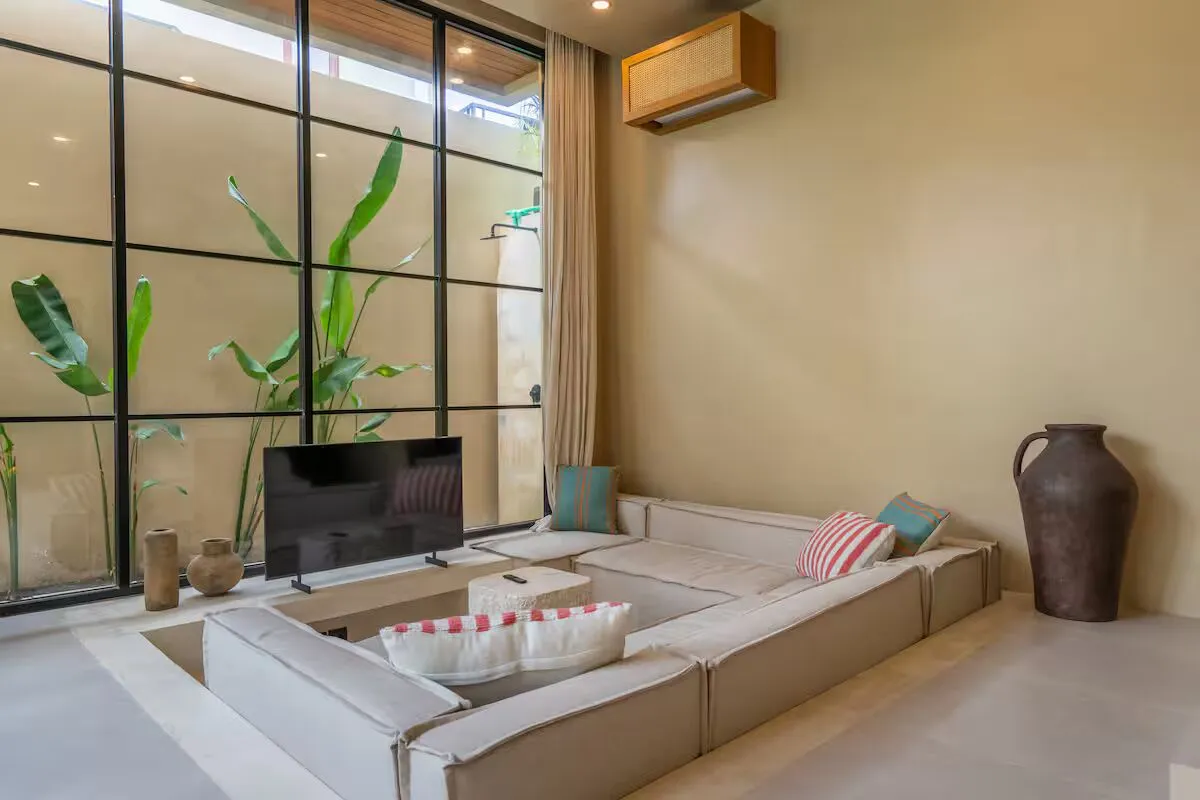 2 BEDROOM MODERN LUXURY VILLA IN PERERENAN - AF569 — image 3
