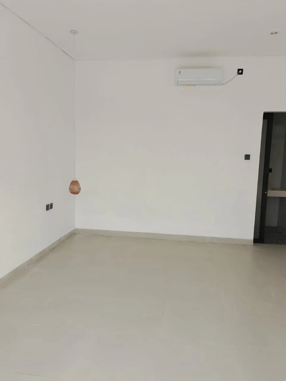 3 BEDROOM MODERN VILLA IN PADANG LINJONG - AF573 — image 2