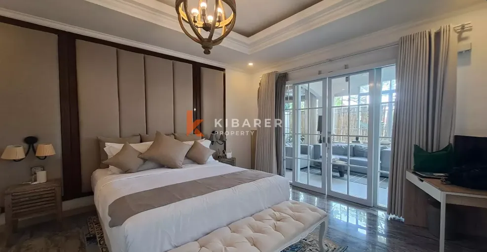 Warmth Three-Bedrooms Villa in Strategic Area of Berawa YRC5287 — image 2