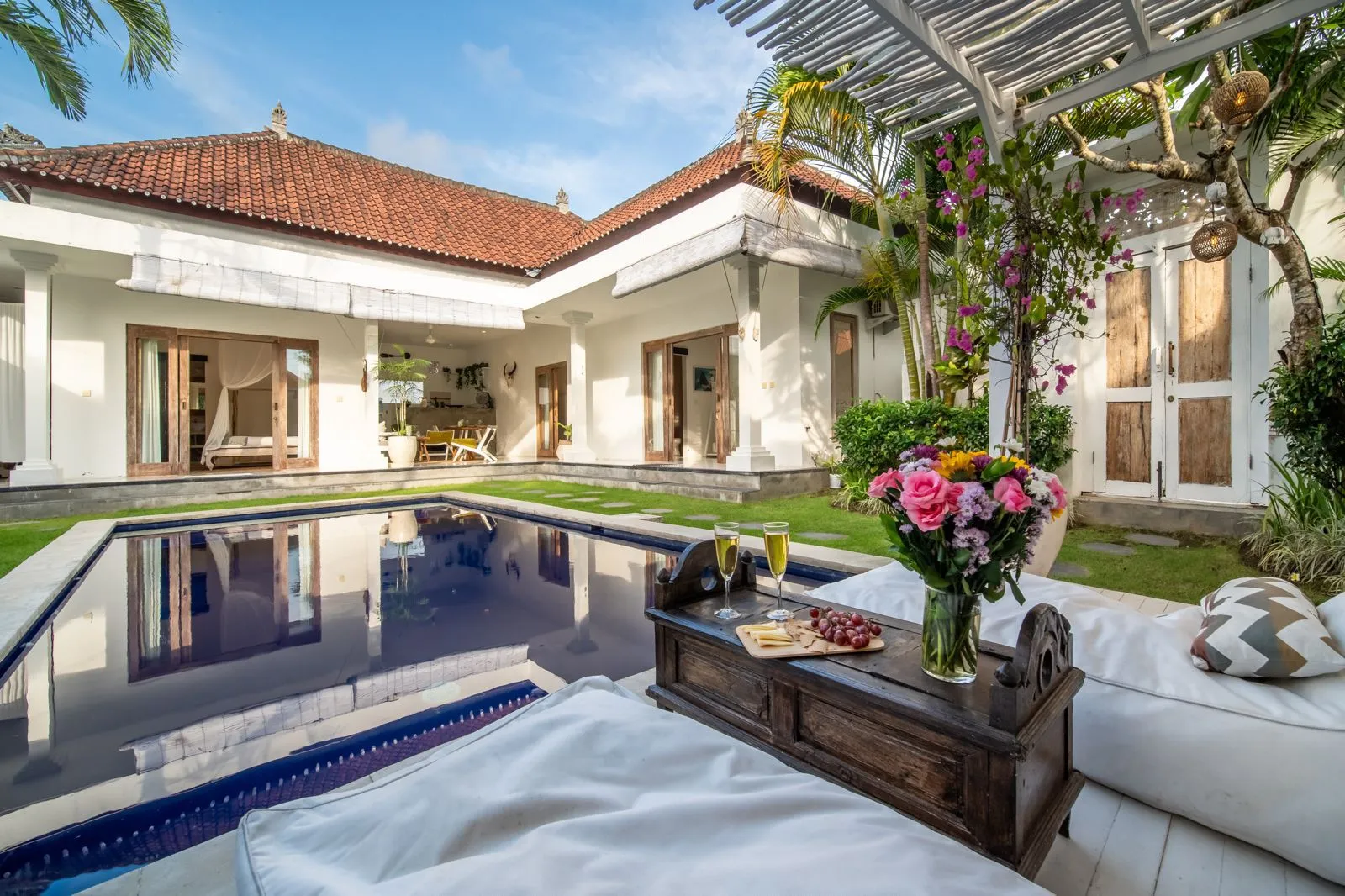 Villa Noa – Charming 3 Bedroom Villa in Padang Linjong