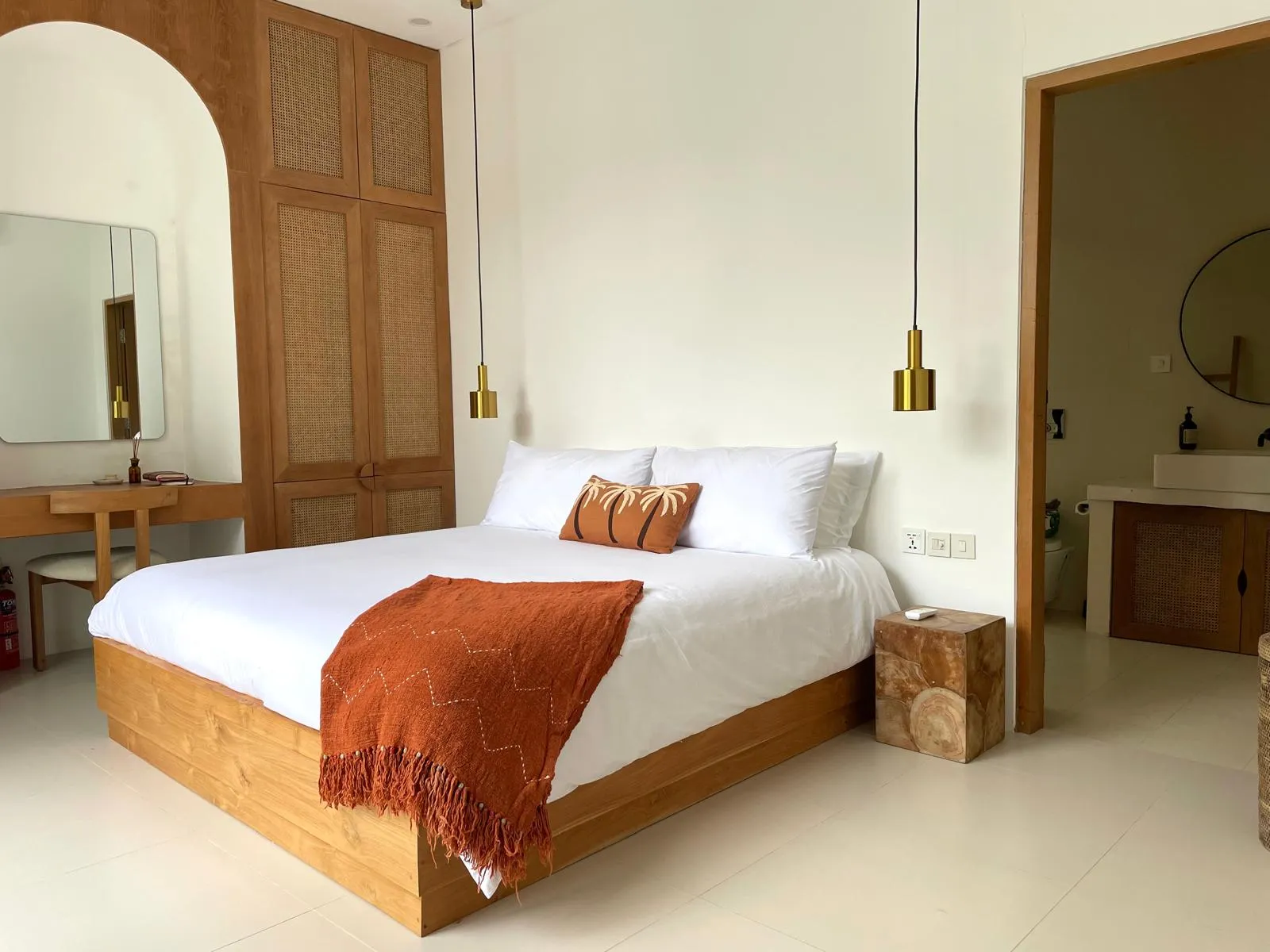 Villa Rooftop Ubud – Brand-New 2BR Ricefield View Villa with Rooftop & Enclos — image 2