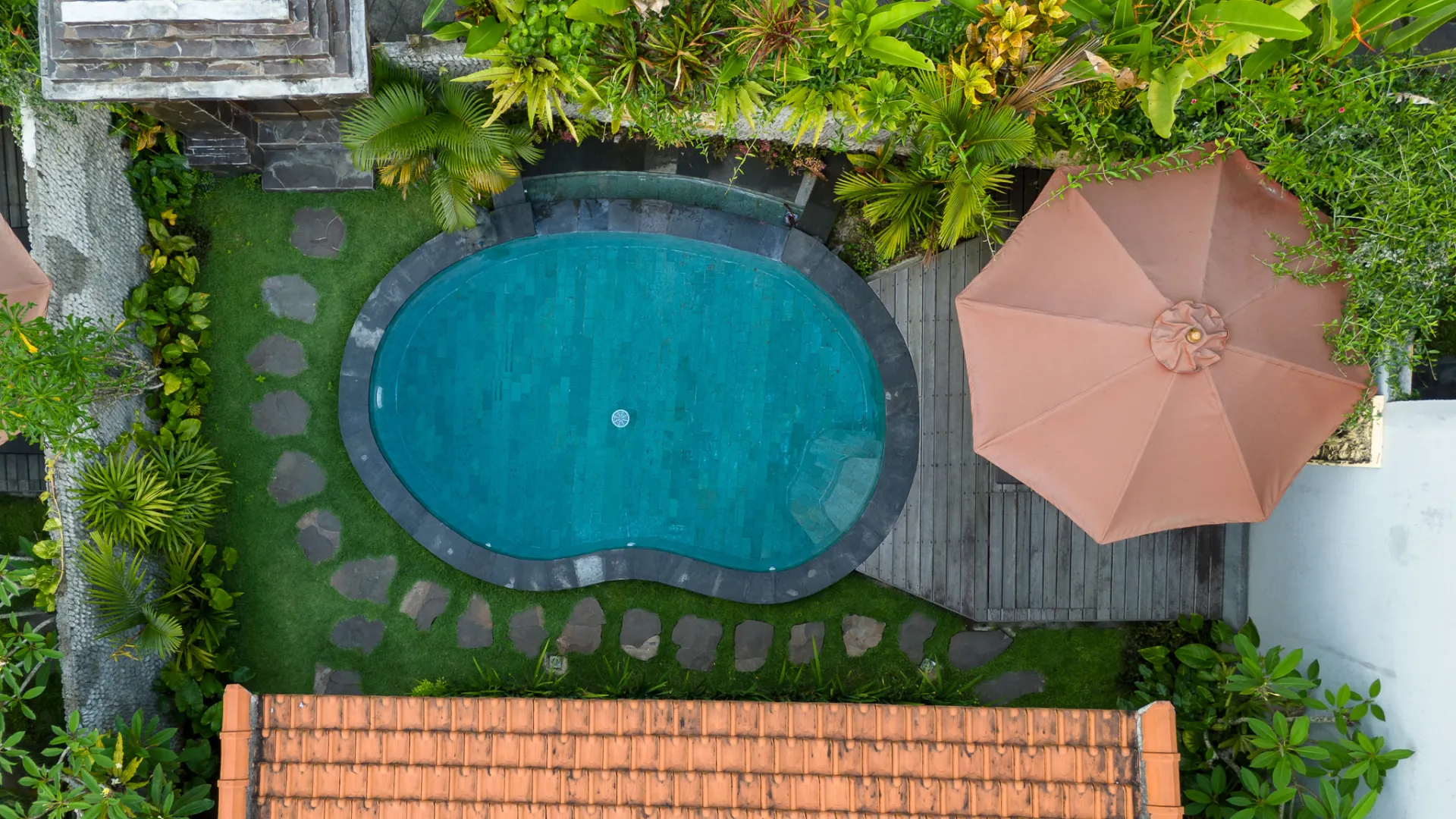 1 Bedroom Private Pool Villa with Kitchen — image 4