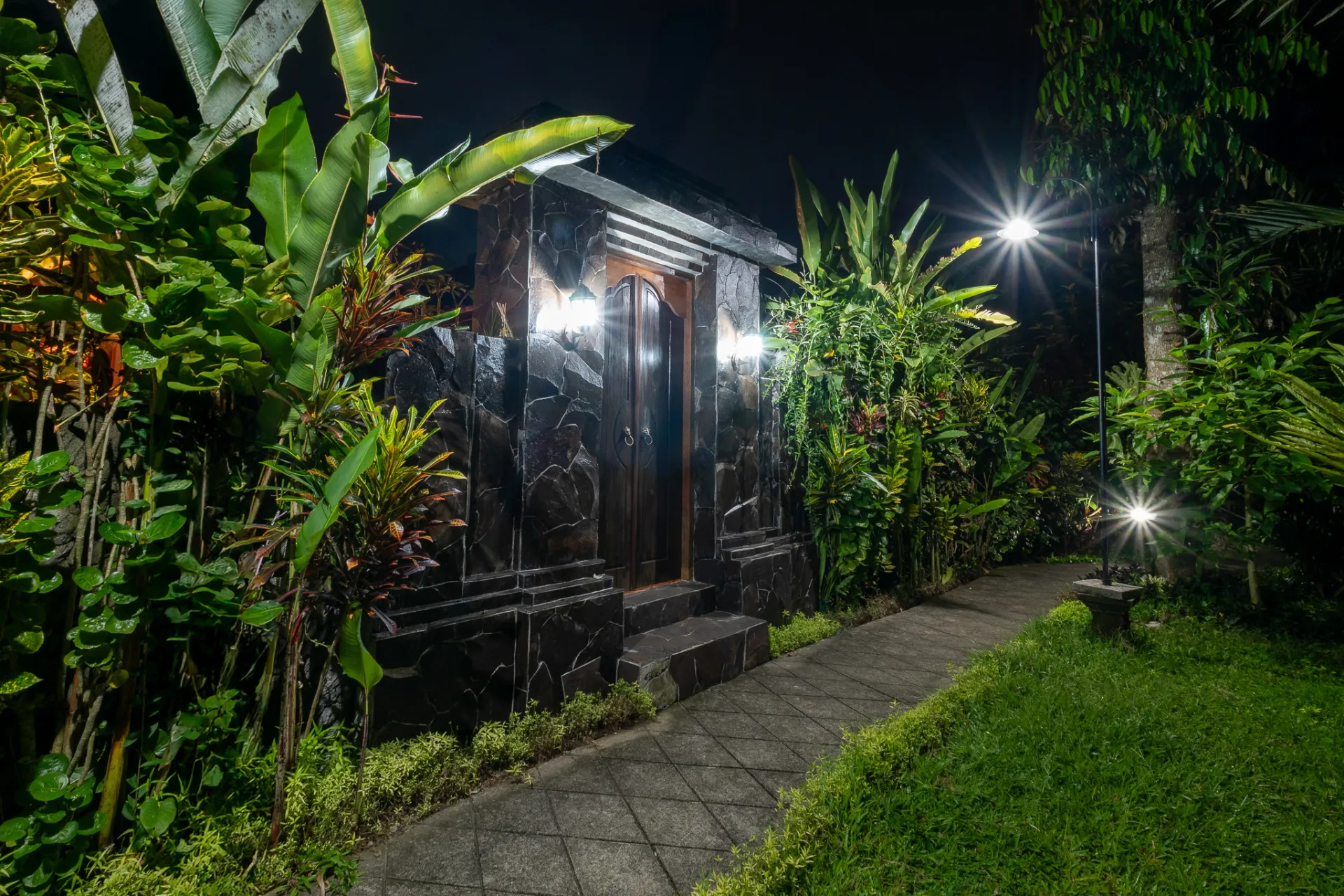 1 Bedroom Private Pool Villa with Kitchen — image 3