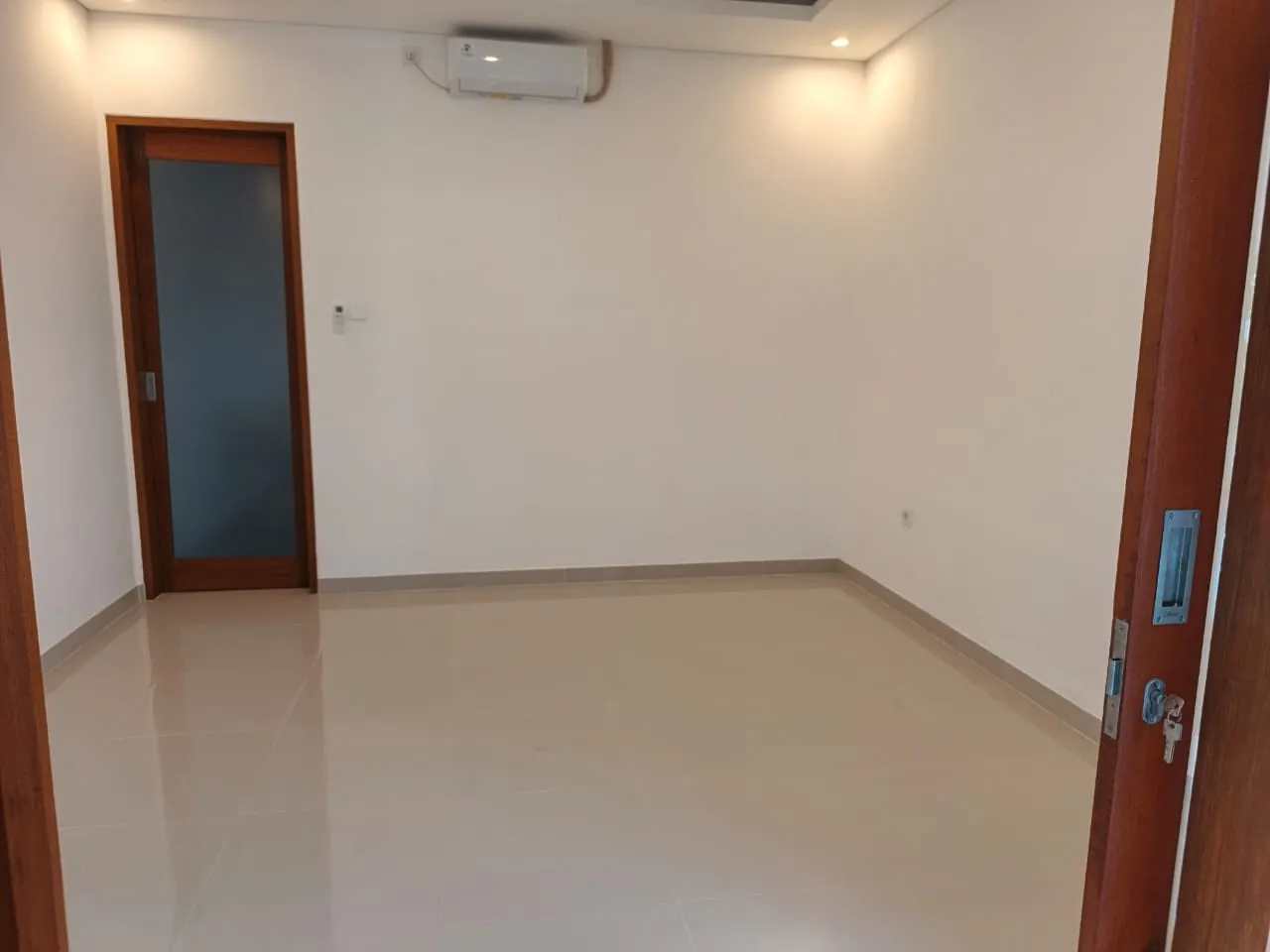 NEWLY BUILT VILLA FOR RENT – CANGGU BALI — image 2