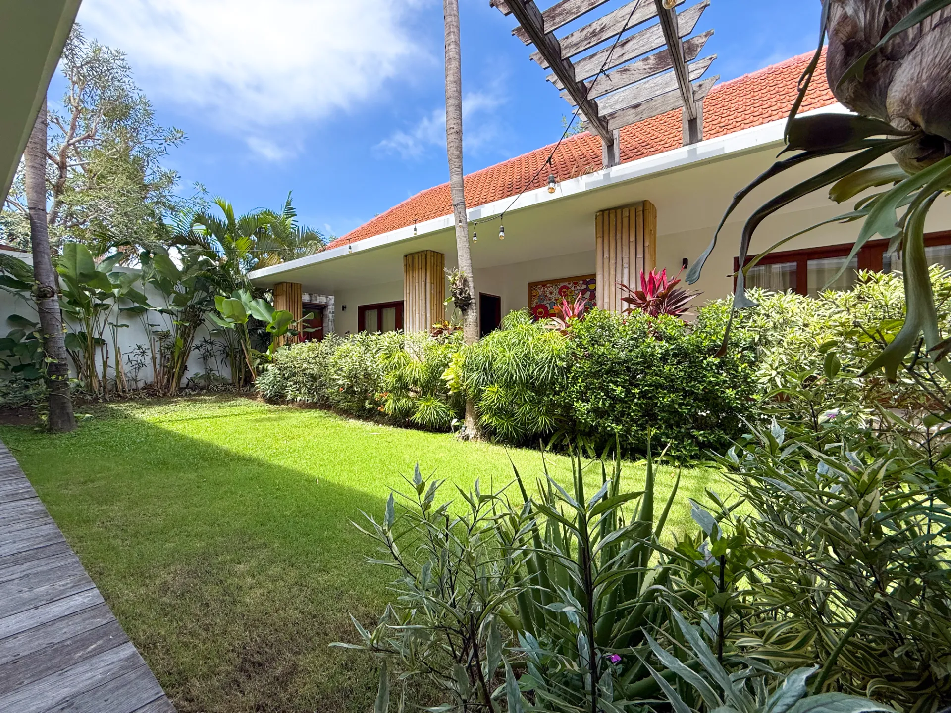 Villa Insta | Big Pool | AC | Parking | Garden & Open living! — image 1