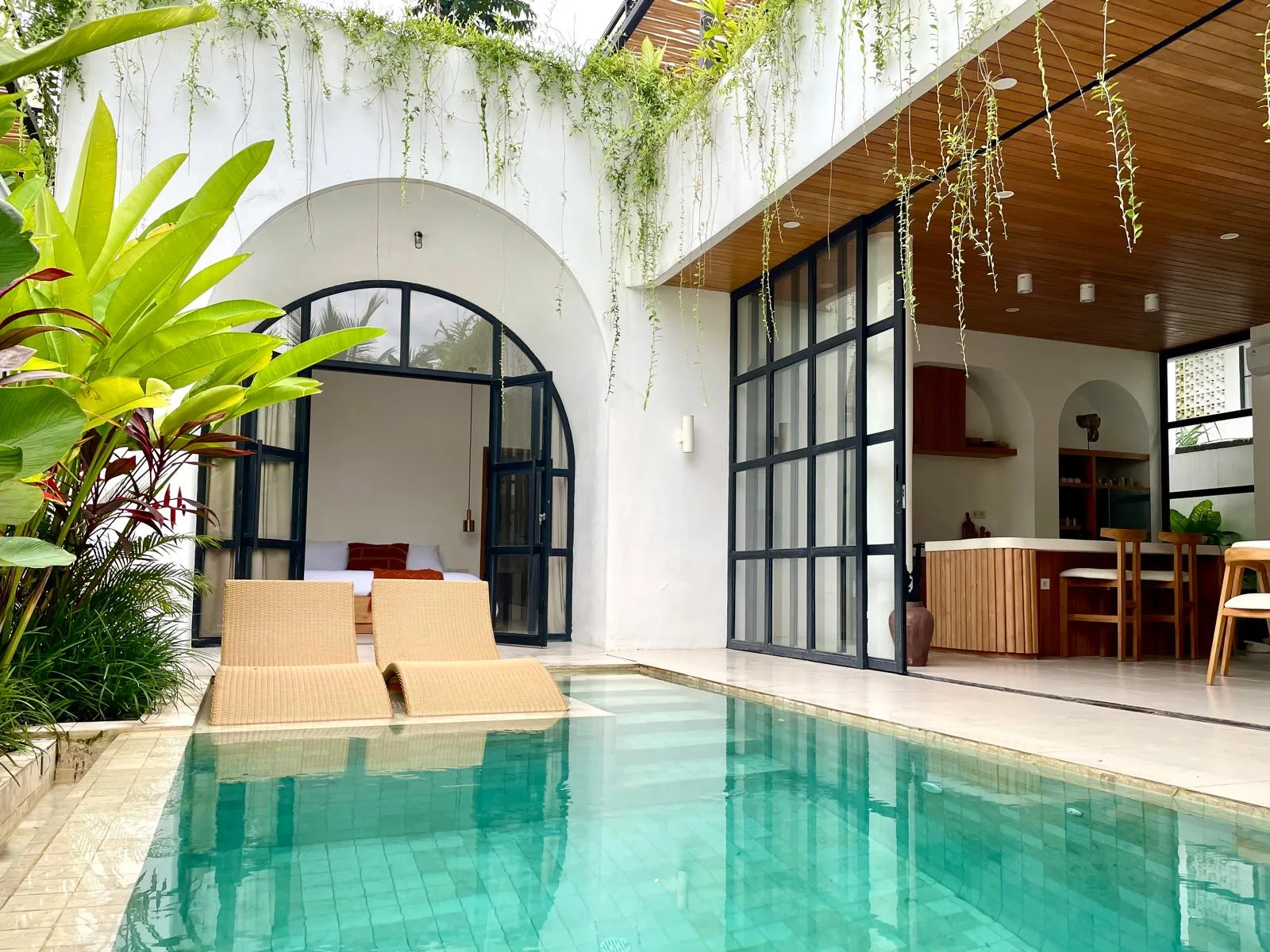 Villa Rooftop Ubud – Brand-New 2BR Ricefield View Villa with Rooftop & Enclosed