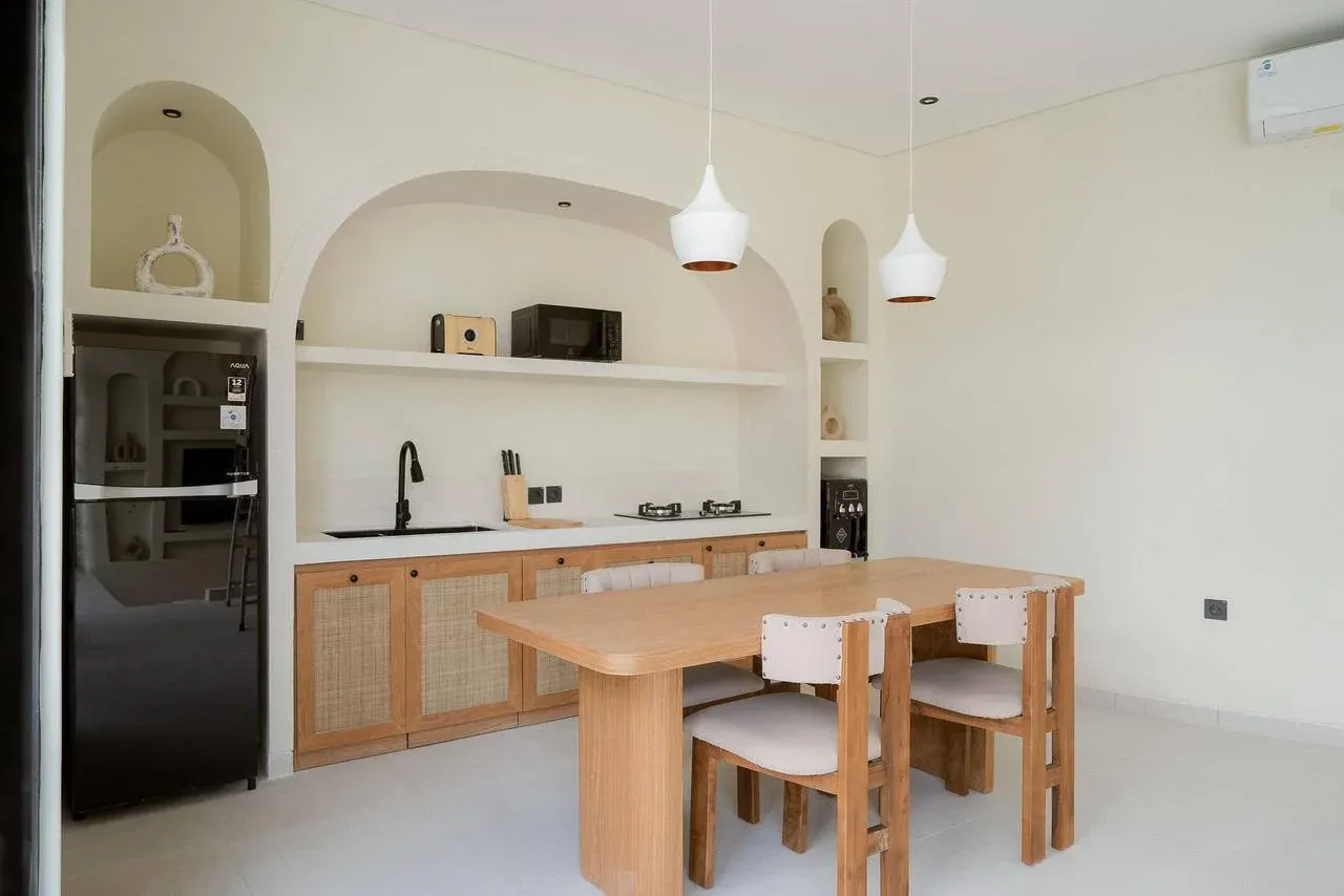 STUNNING MEDITERRANEAN STYLE 2 BEDROOM VILLA NESTLED IN CEMAGI — image 2
