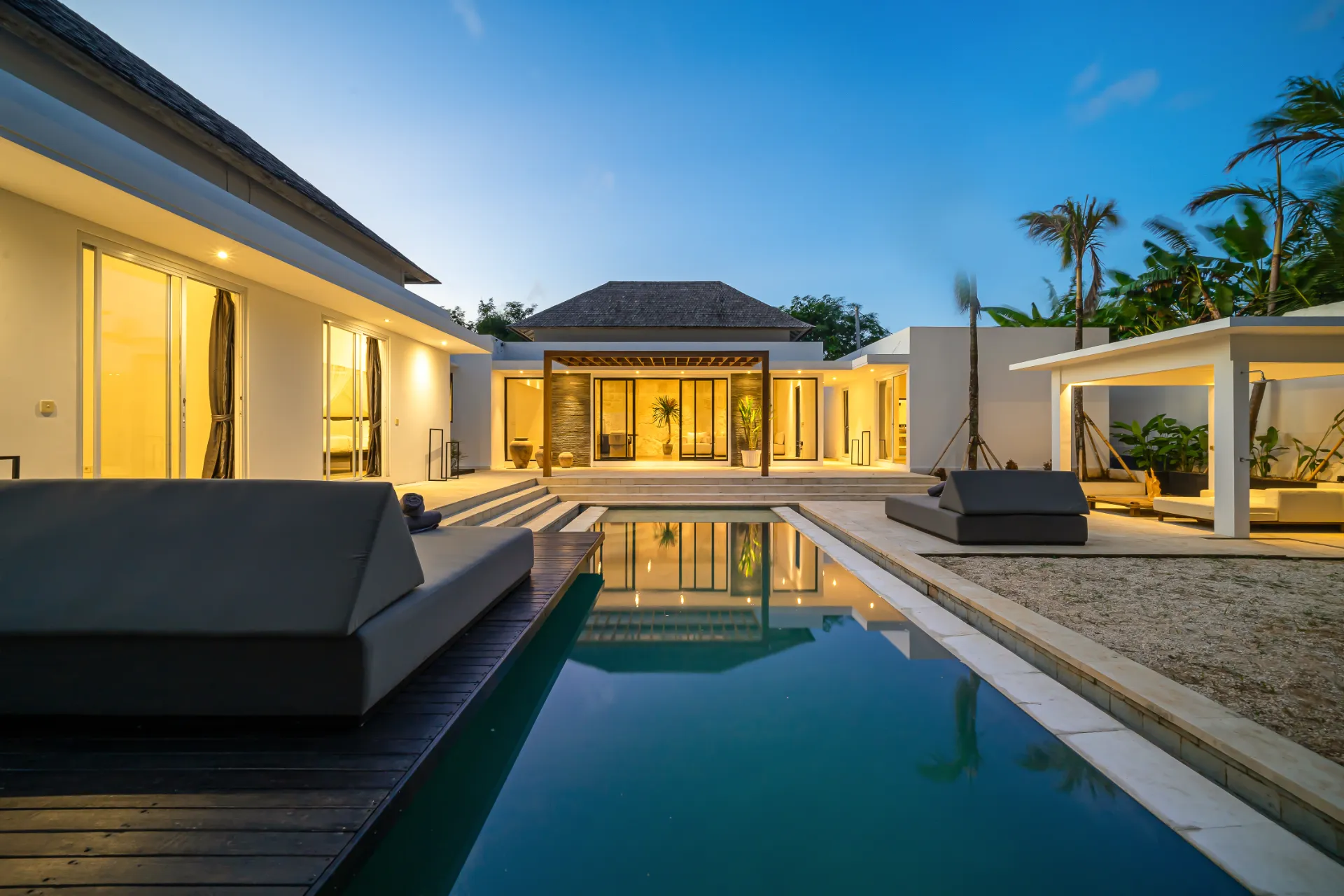 Villa Zenaya - Tropical 3BR Pool Villa - Steps to Golf & Surf