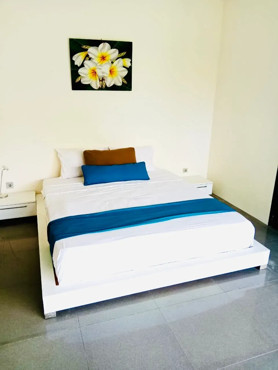 3 BEDROOMS VILLA FOR RENT & FREEHOLD SALE -YO192 — image 3