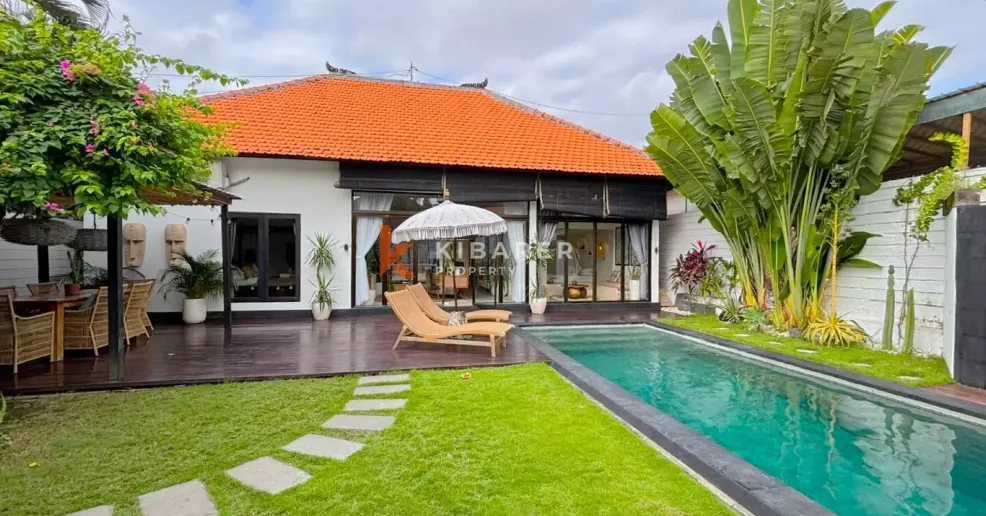 Relaxing Three Bedroom Villa with Tropical Garden in Umalas Area YRV4462
