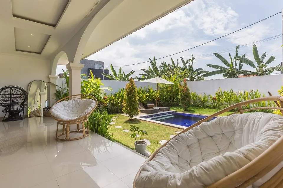 FOR RENT 2 BEDROOM VILLA WITH PRIVATE POOL IN CANGGU — image 4