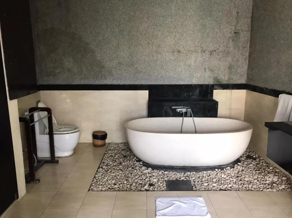 1 BEDROOM MODERN BALINESE IN SEMINYAK — image 4
