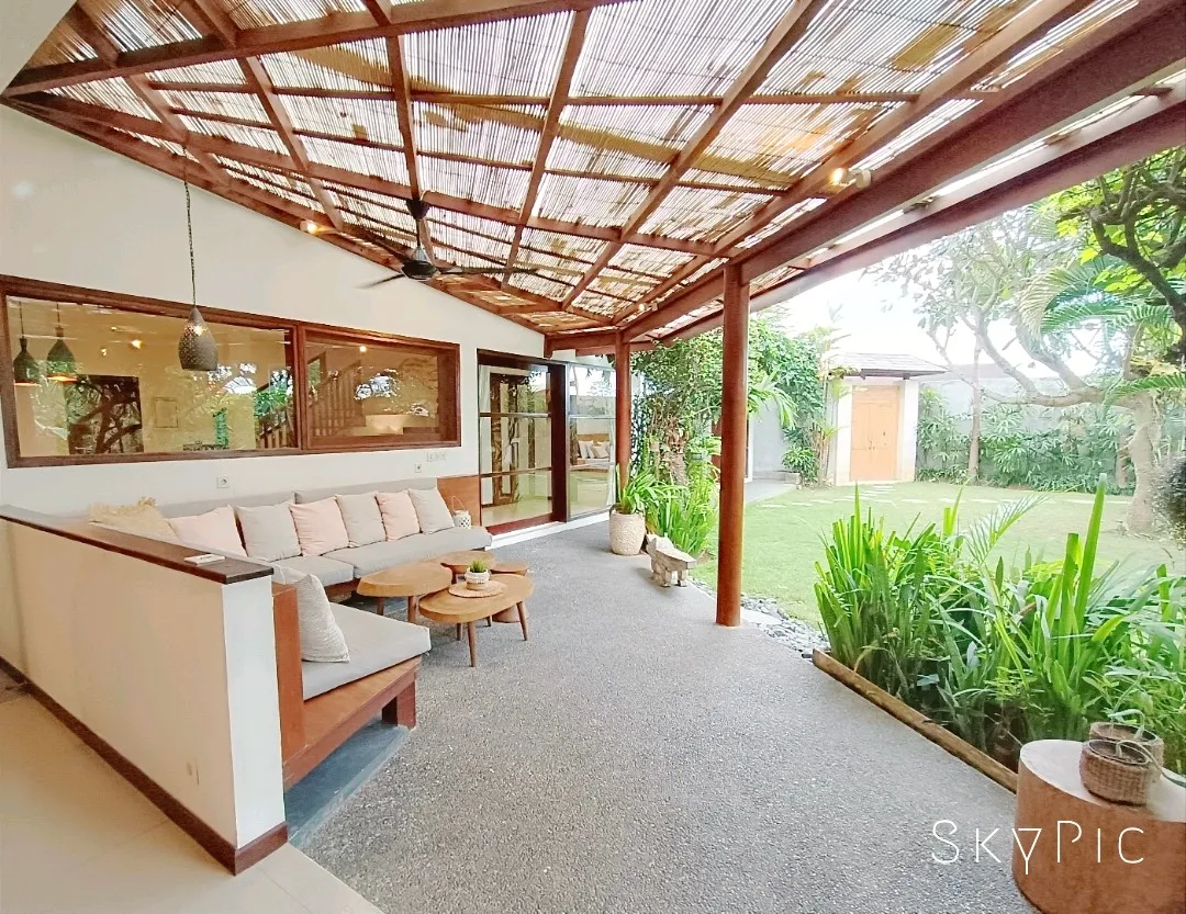 Family-Friendly 4BR Villa w/ Pool & Home Office — image 4