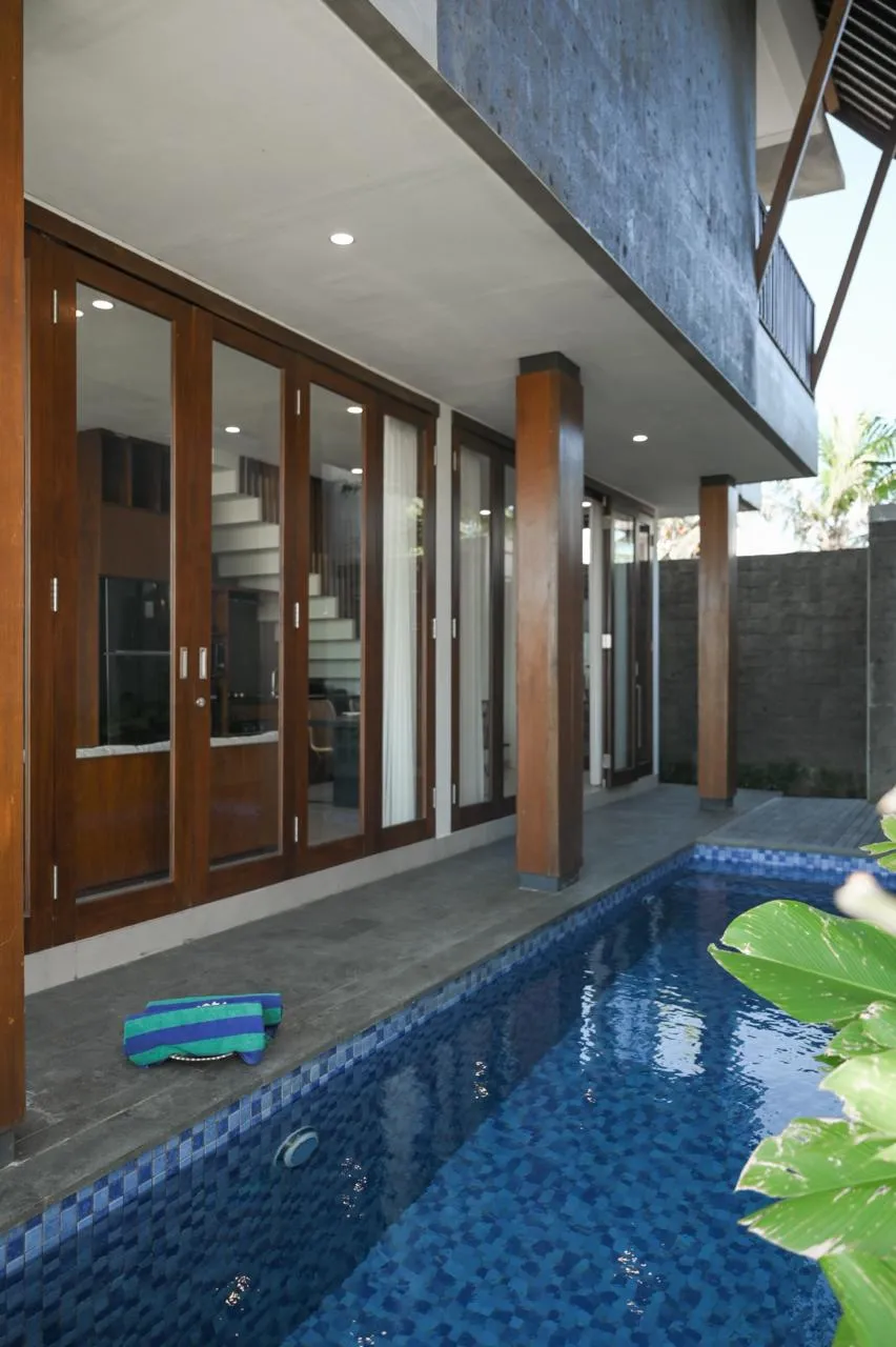 Villa Garyati - Modern 2-Bedroom Villa with Rice Field & Ocean View — image 4