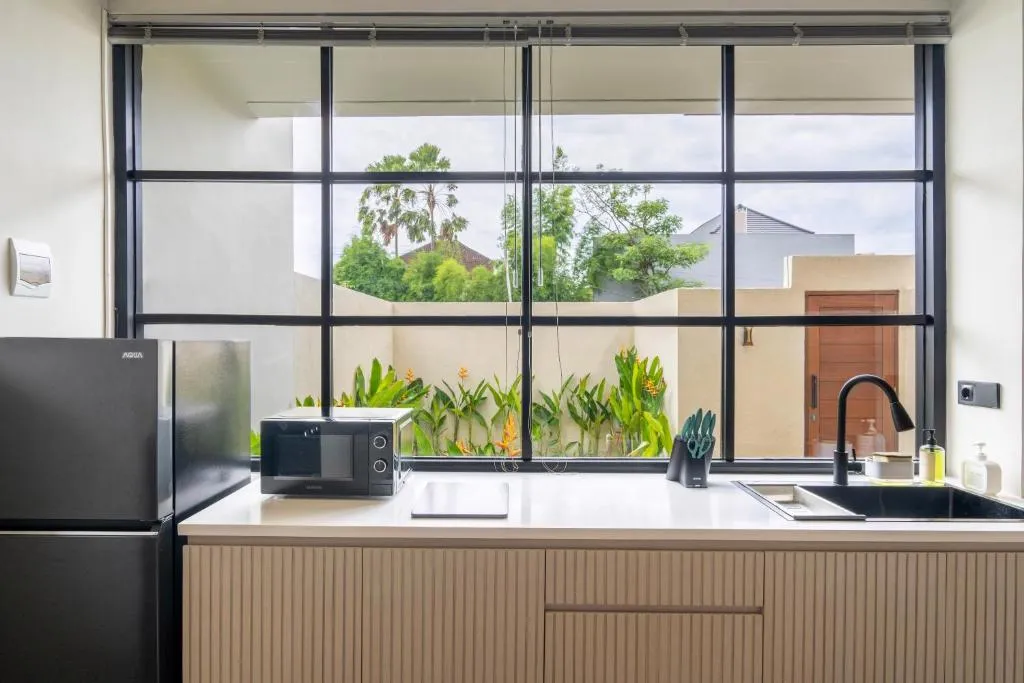 2 BR VILLA IN BERAWA CANGGU — image 4