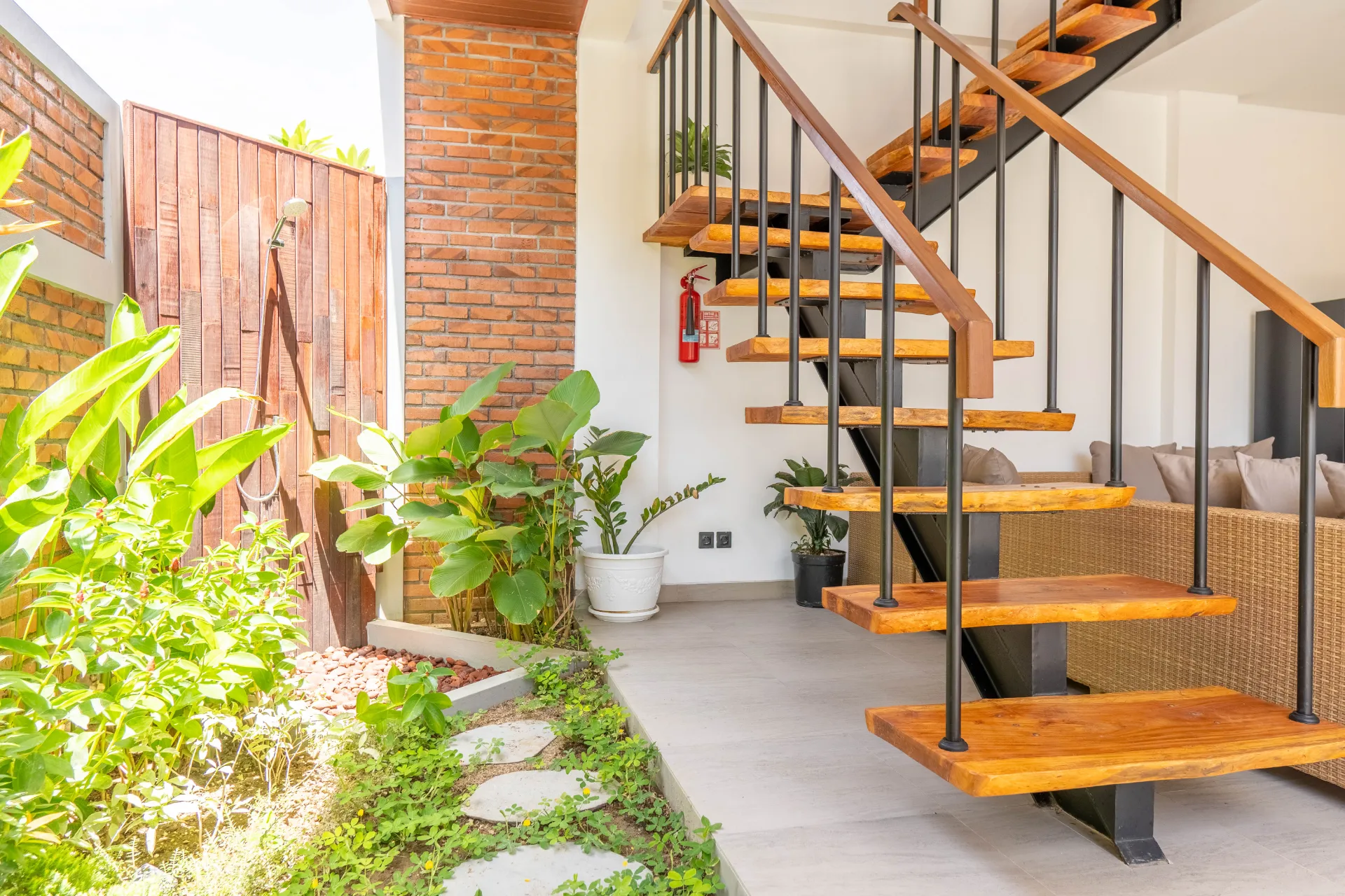 2 BR VILLA IN TUMBAK BAYUH — image 2