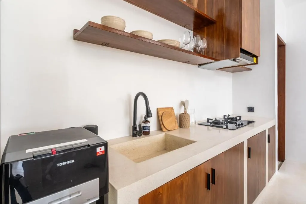 2 BR VILLA IN KEROBOKAN AREA — image 4