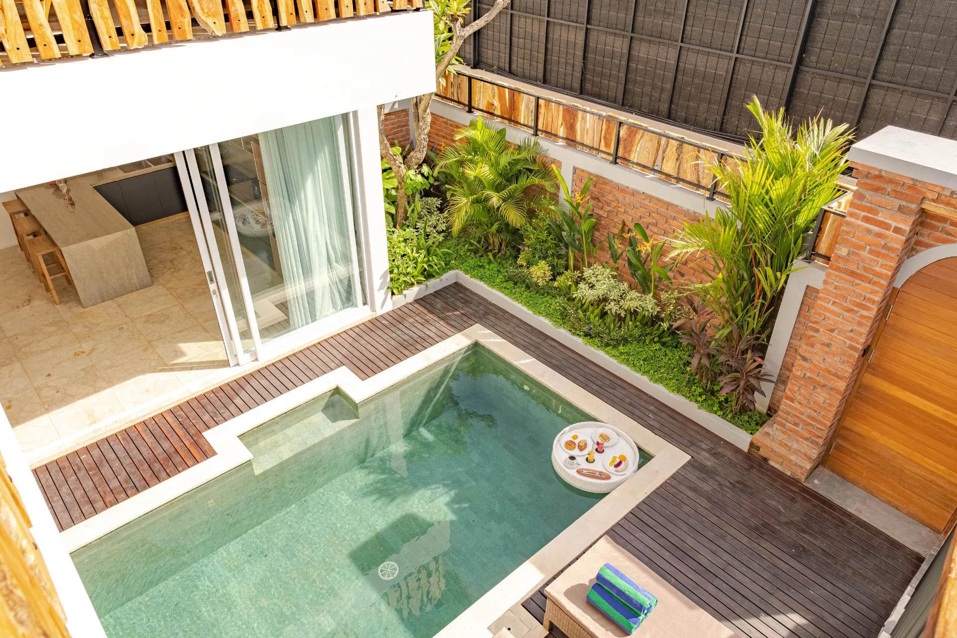 3 BR VILLA IN TUMBAK BAYUH — image 2