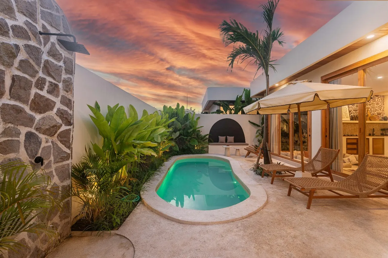 3 BR Charming Villa in Tumbak Bayuh — image 3
