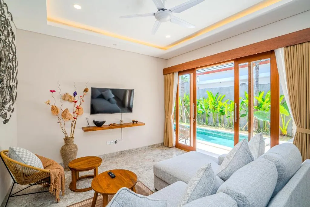 2 BR VILLA SESEH — image 2