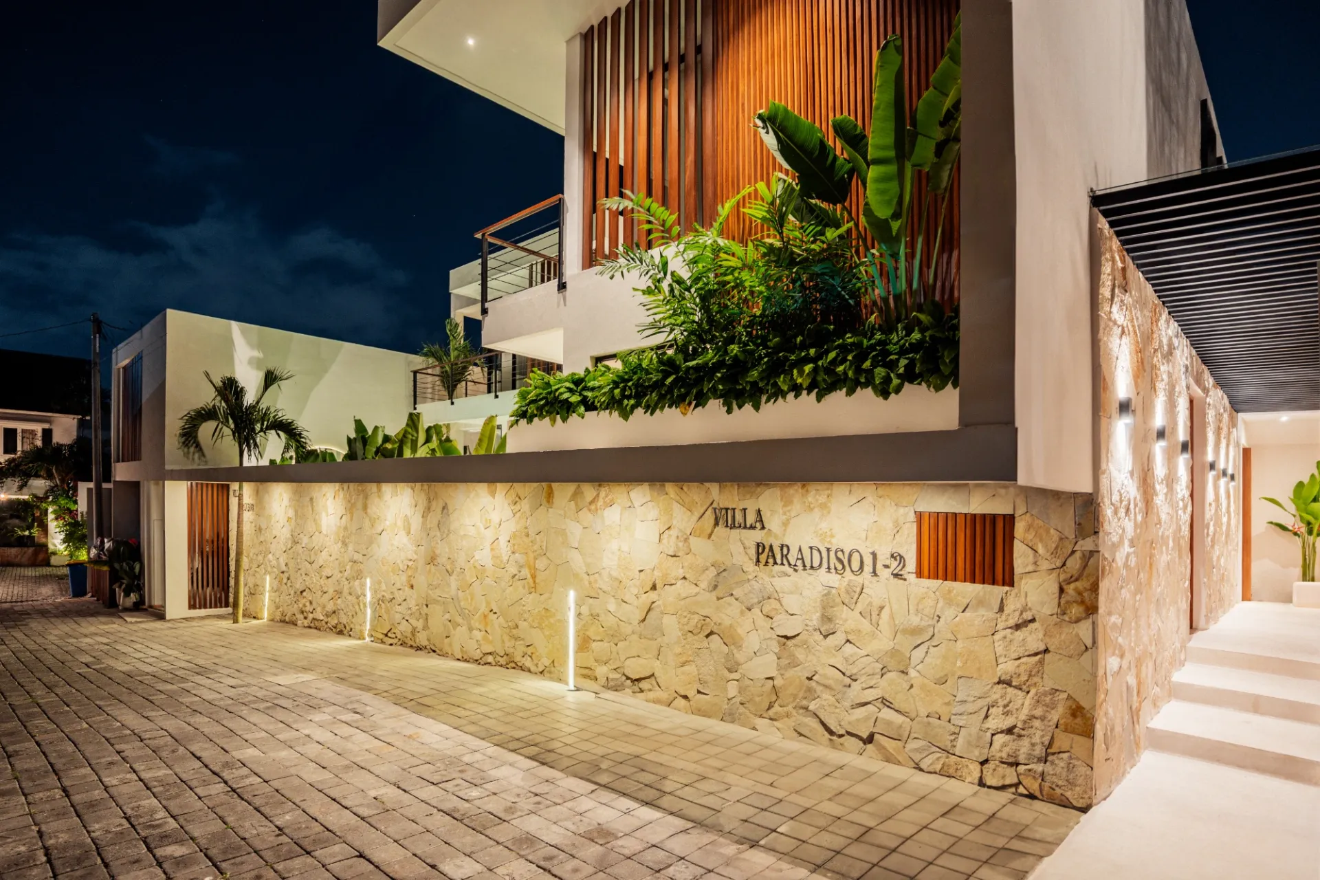 Modern Luxury 3BR Villa Canggu | Paradiso 2 — image 1