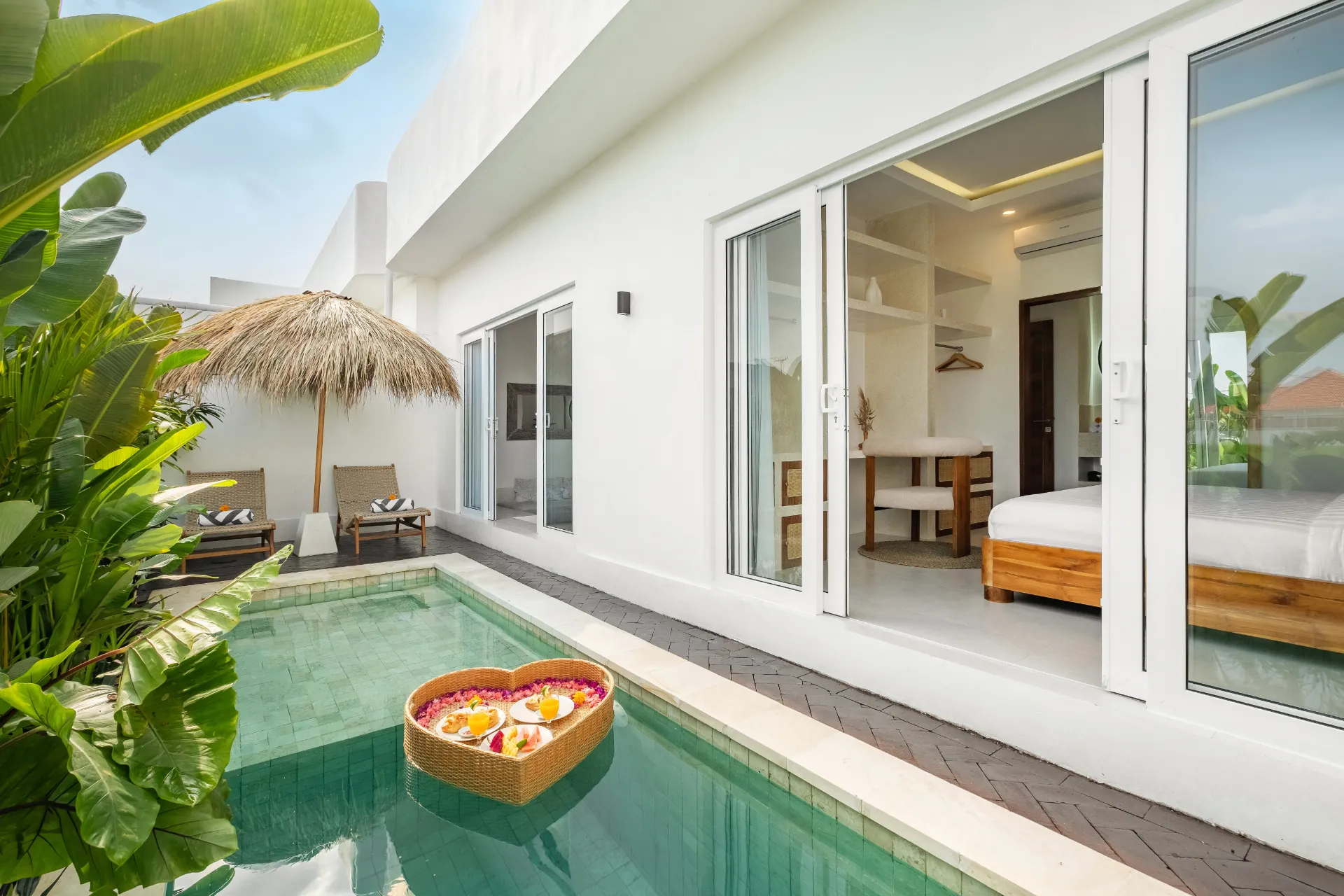 Villa Merlin - Peaceful 2BR Villa Steps from Omni Social Wellness Club — image 2