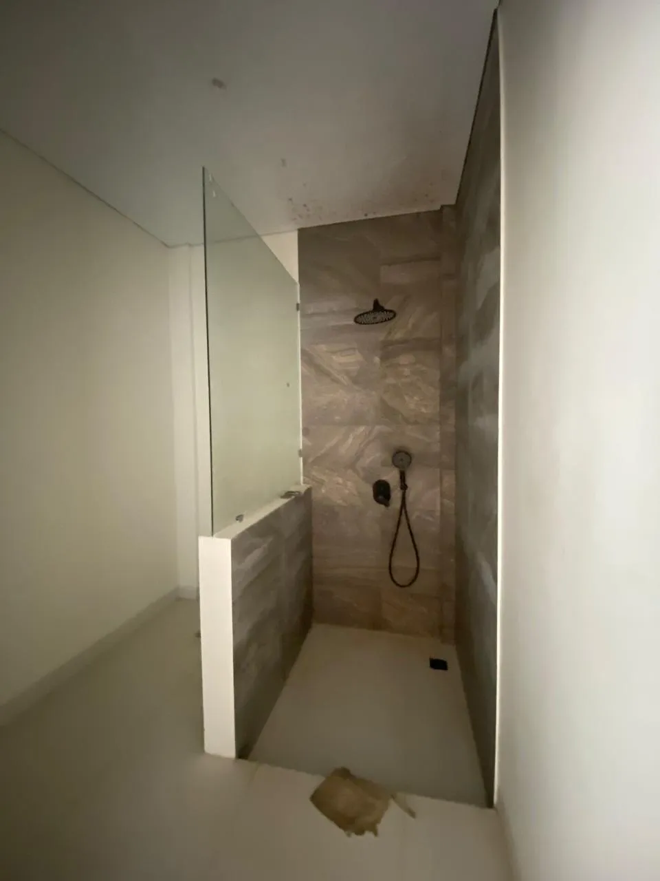 villa alas unfurnish for rent — image 3