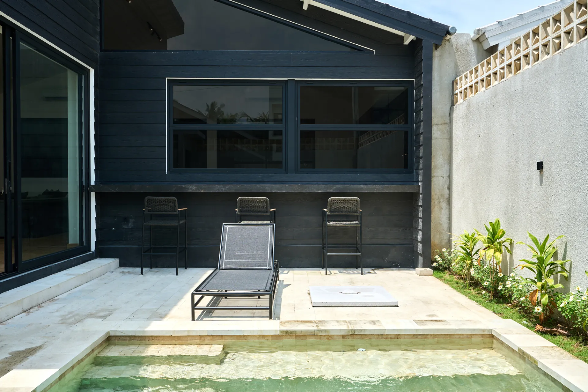 Black - Luxury Design 2BR Kedungu Villa w/ Private Pool