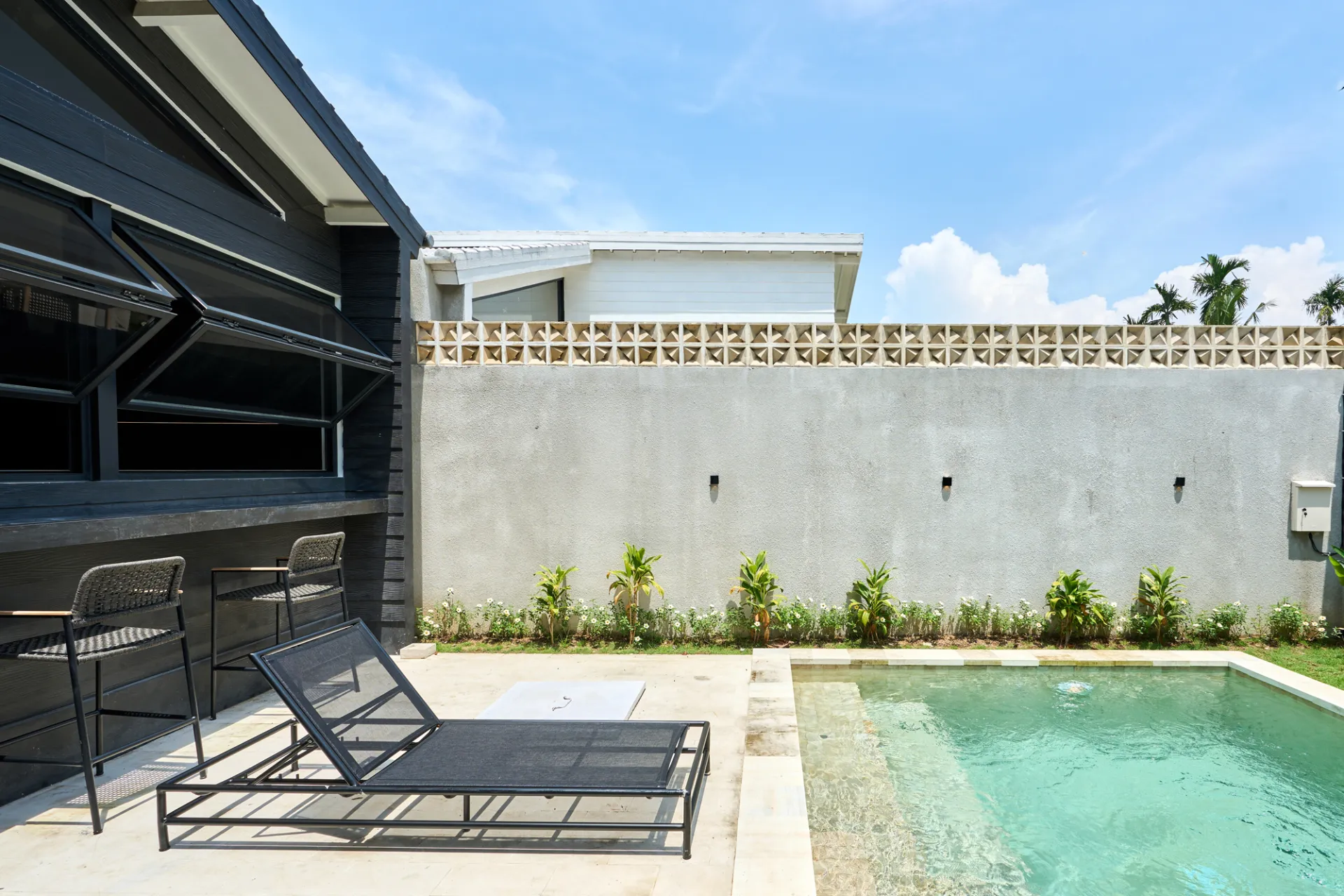 Black - Luxury Design 2BR Kedungu Villa w/ Private Pool — image 3