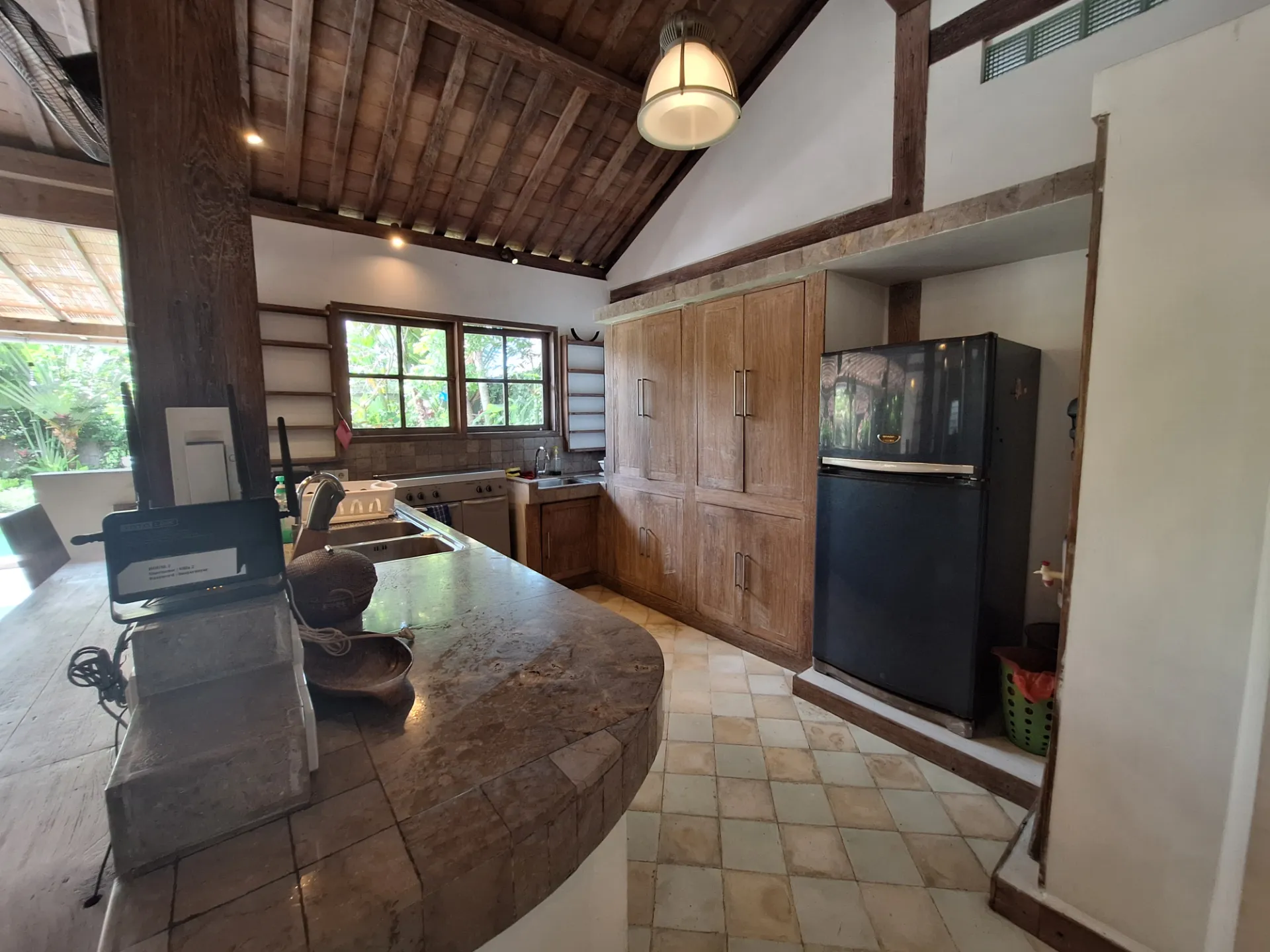 5BR VILLA FOR RENT AT KEROBOKAN - BALI — image 4