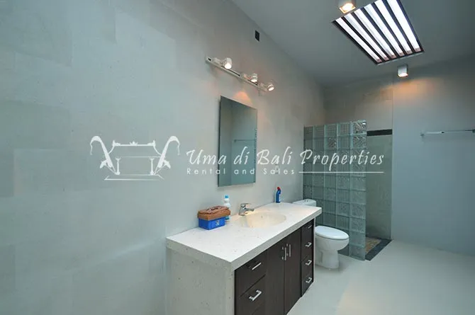 3BR Villa For Rent at Semer Kerobokan | TBV 381 — image 4