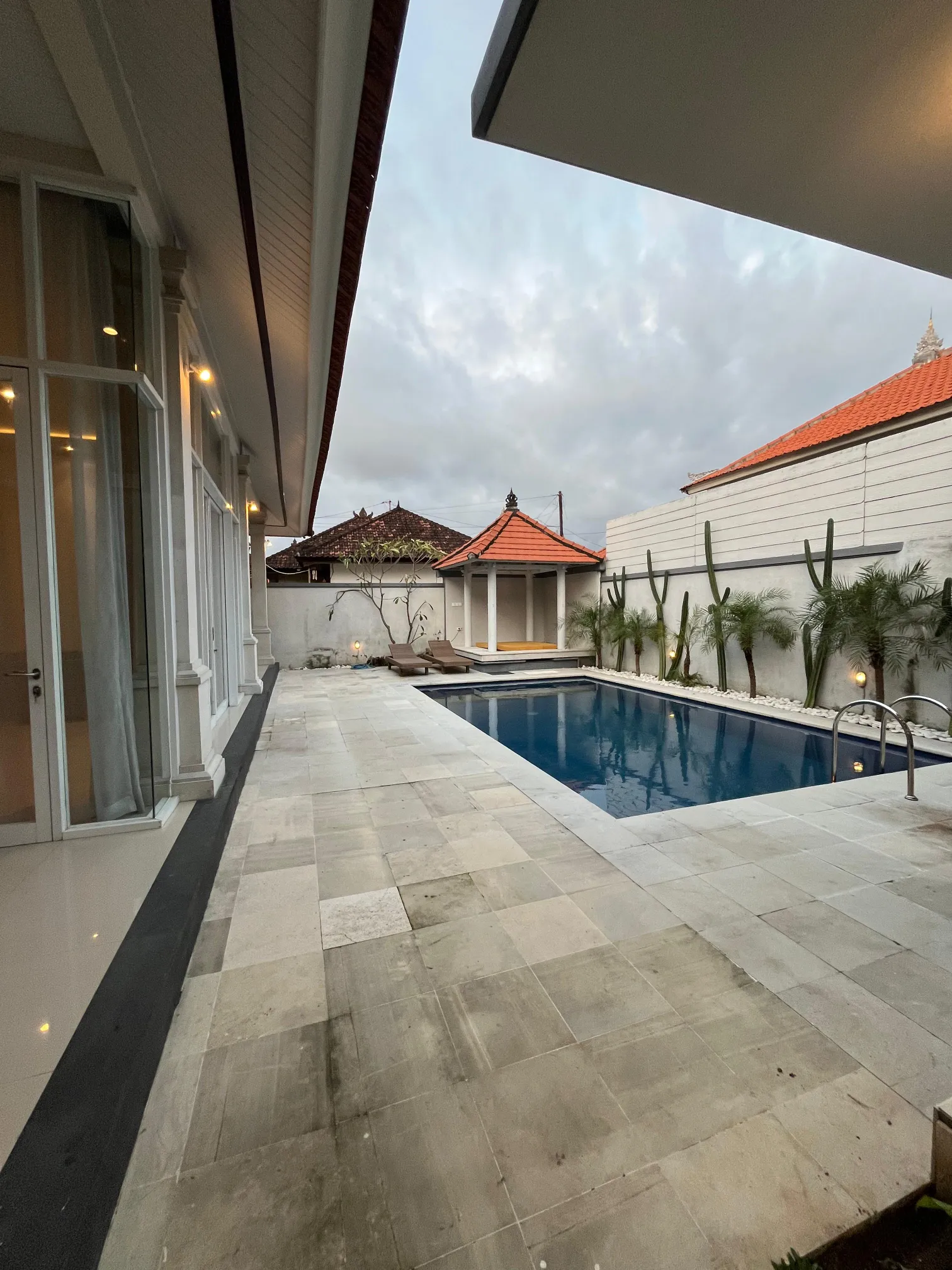3-BEDROOMS VILLA IN KEROBOKAN SEMER FOR MINIMUM 5 YEARS LEASE — image 1