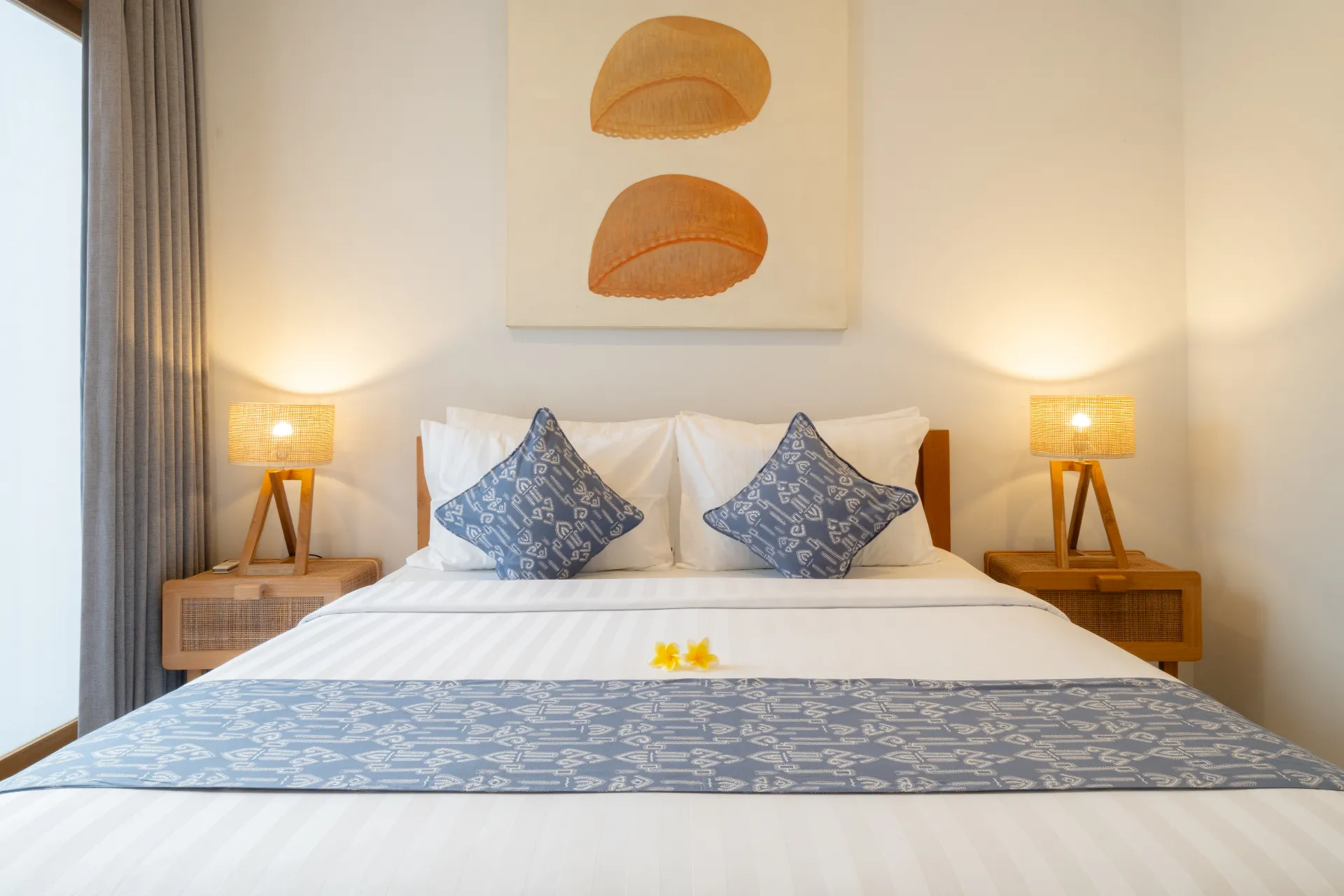 3 BEDROOMS VILLA FOR RENT & FREEHOLD SALE -YO193 — image 3