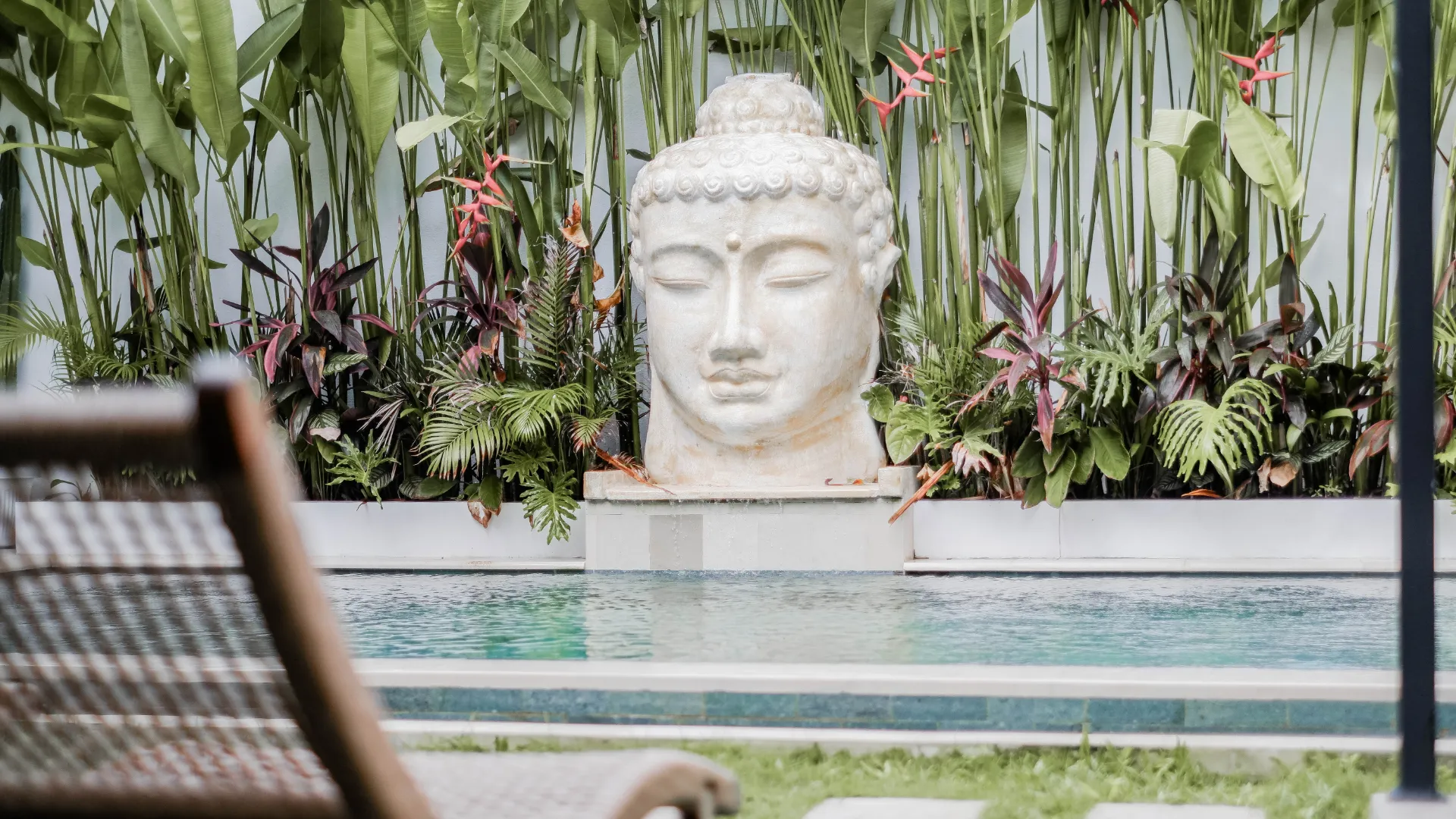 Designer Villa with Infinity Pool • Near Dreamland — image 3