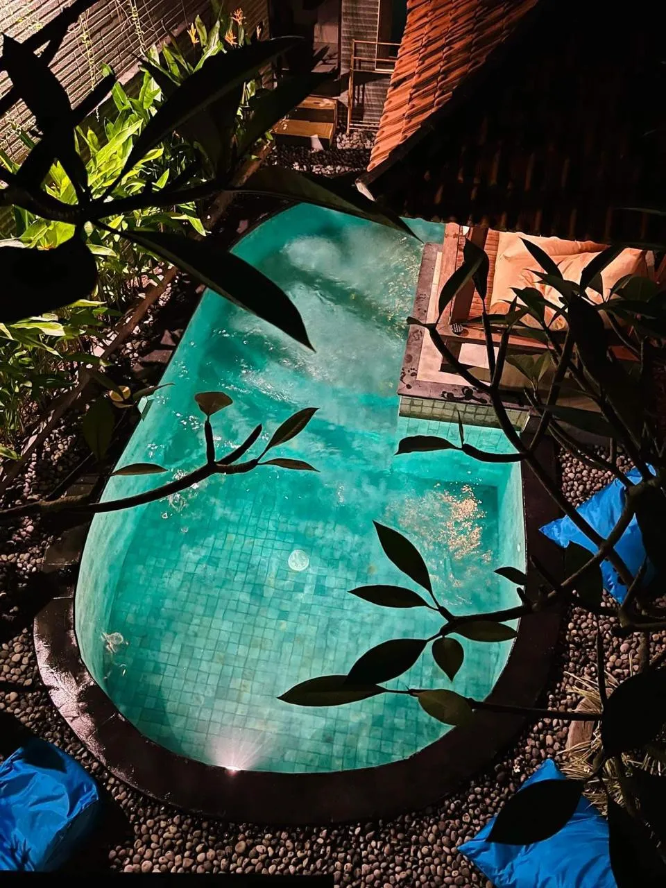 4BR VILLA CEMAGI — image 2