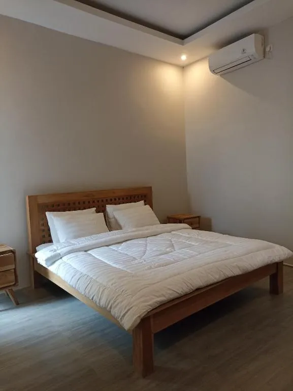 3 BR VILLA IN SANUR - BEACH SIDE — image 3