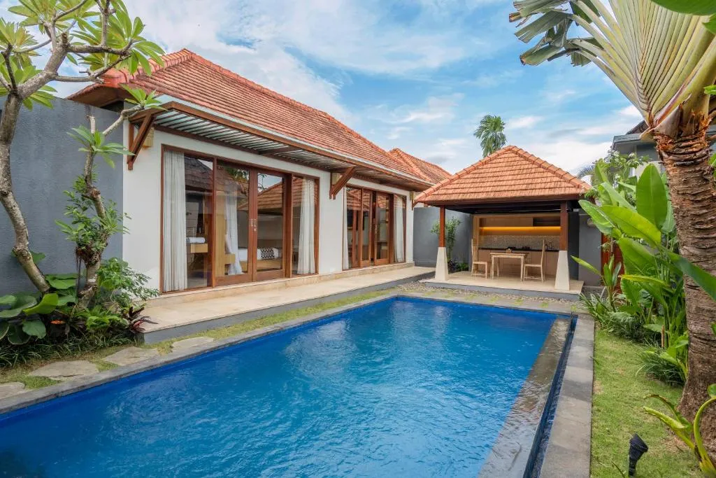 3 BR VILLA IN SANUR - WEST SIDE — image 1