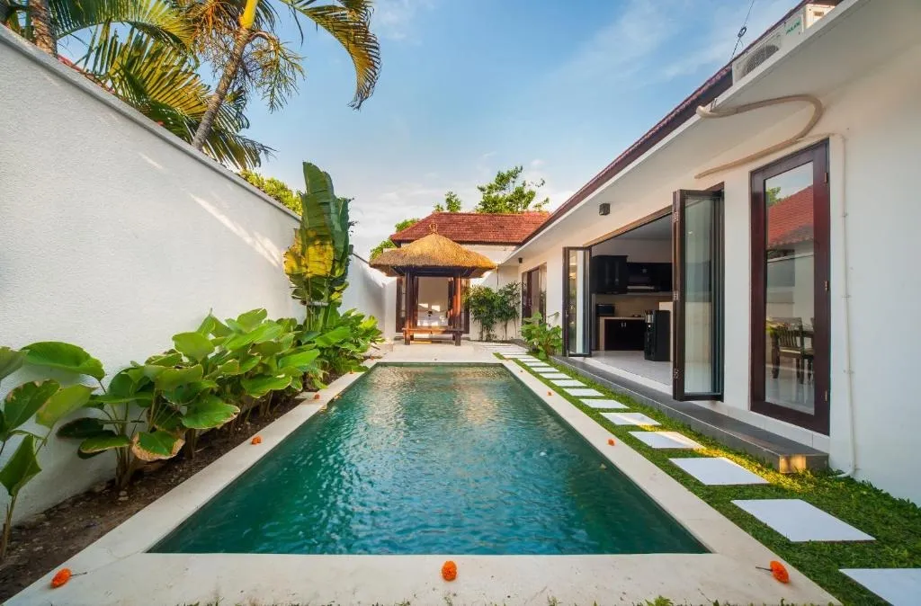 2 BR VILLA IN SANUR - WEST SIDE — image 3