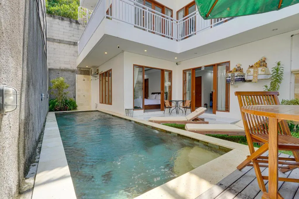 3 BR VILLA IN SANUR - WEST SIDE
