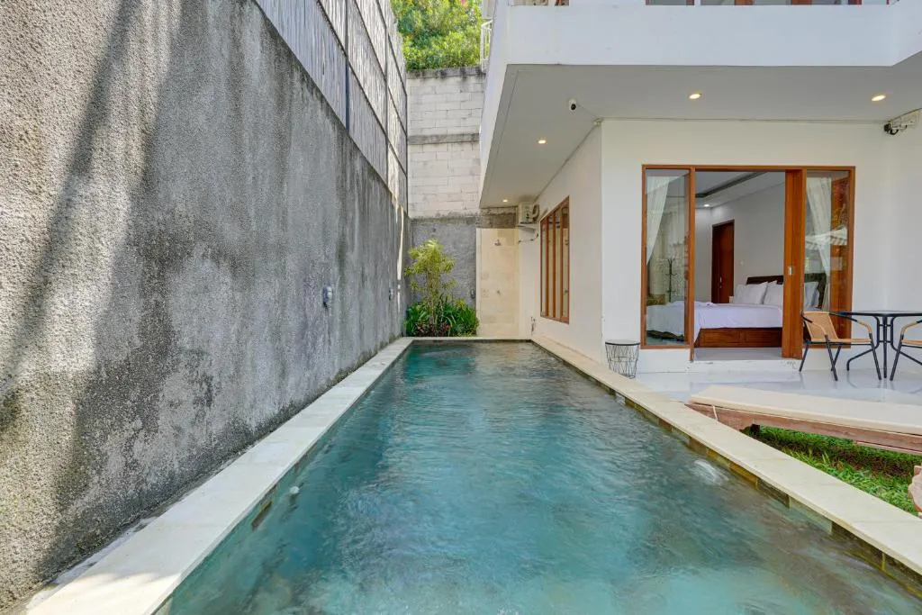 3 BR VILLA IN SANUR - WEST SIDE — image 2