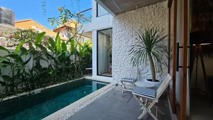 3 BR VILLA IN SANUR - BEACHSIDE — image 2